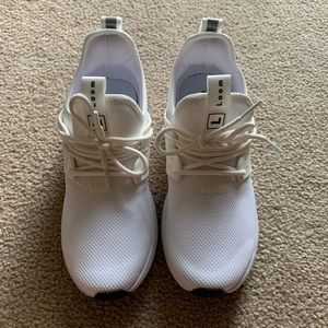 women’s shoes-brand new!